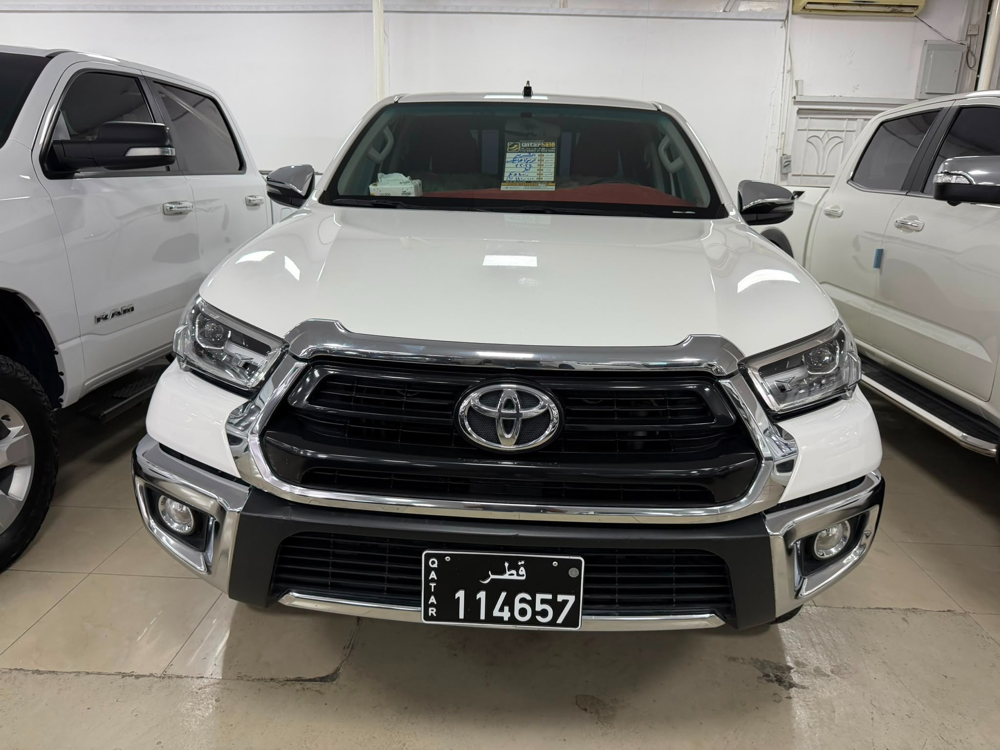 Toyota Hilux 4X4 2024 - Image 2