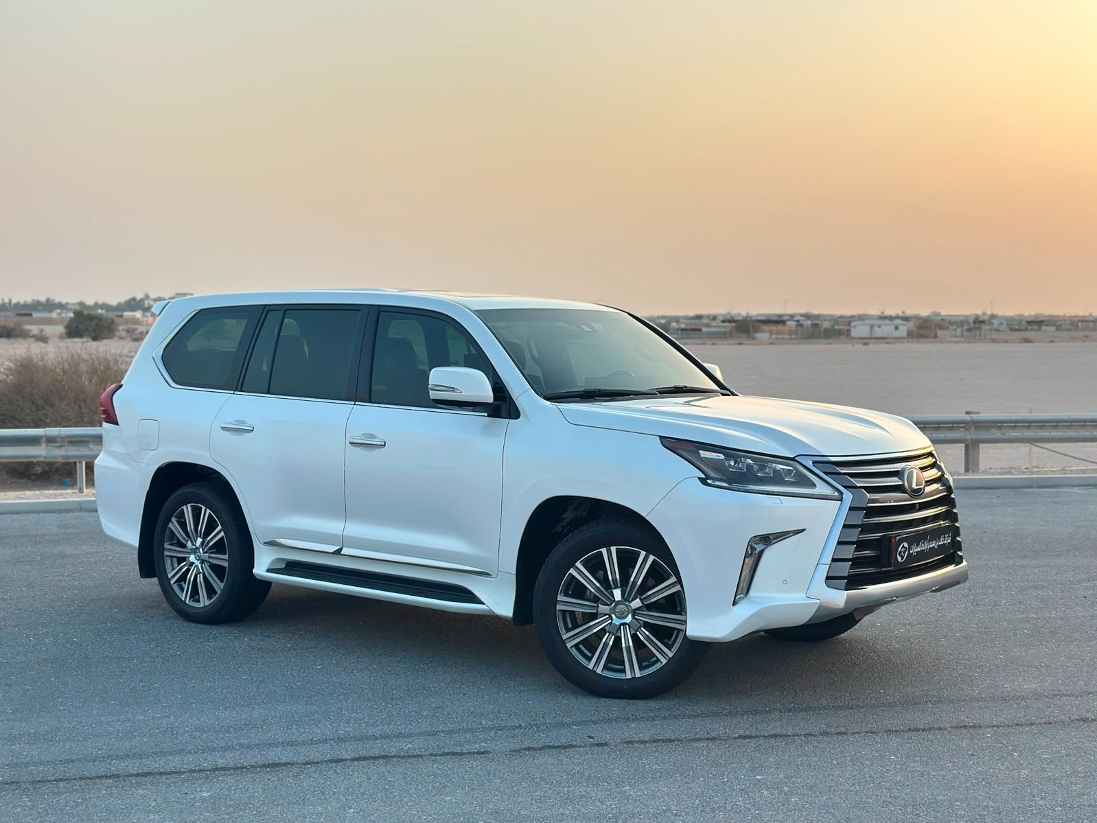Lexus LX 570 S 2016