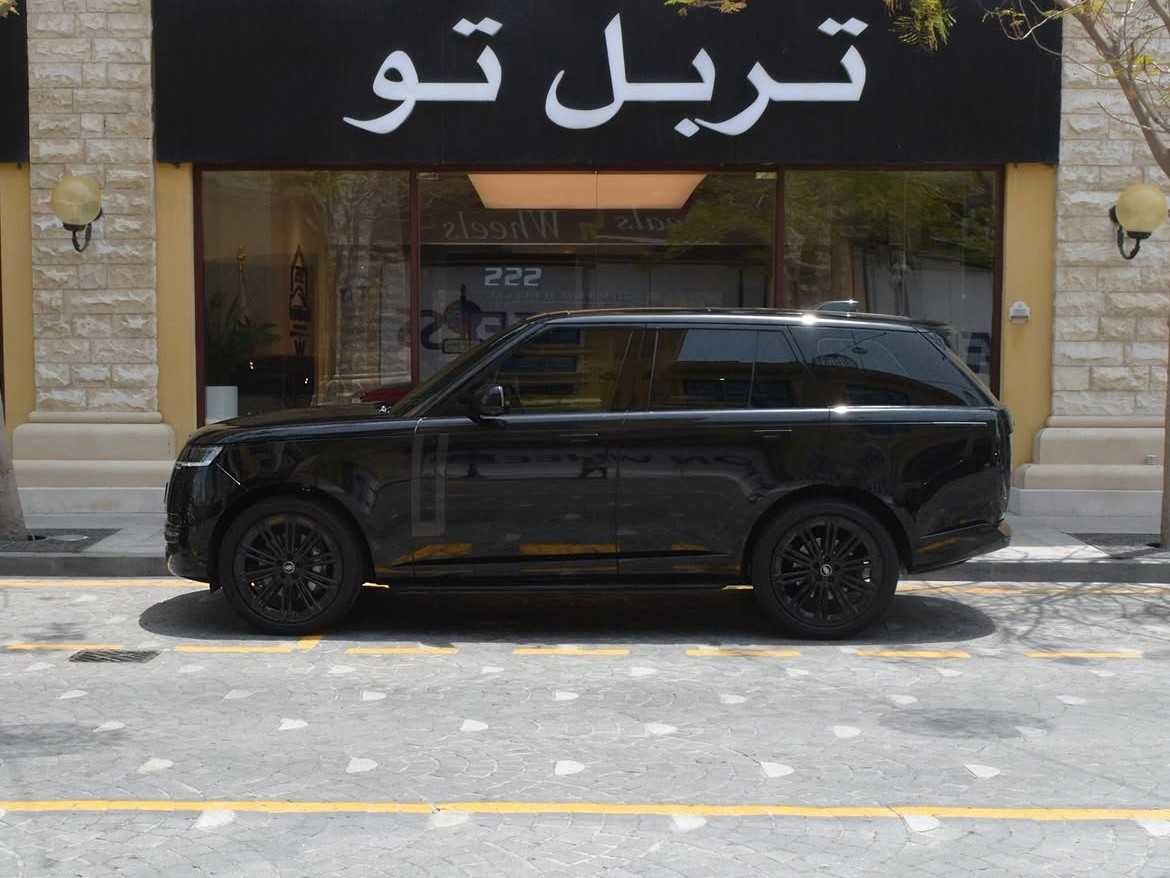 Land Rover Range Rover HSE 2024 - Image 3