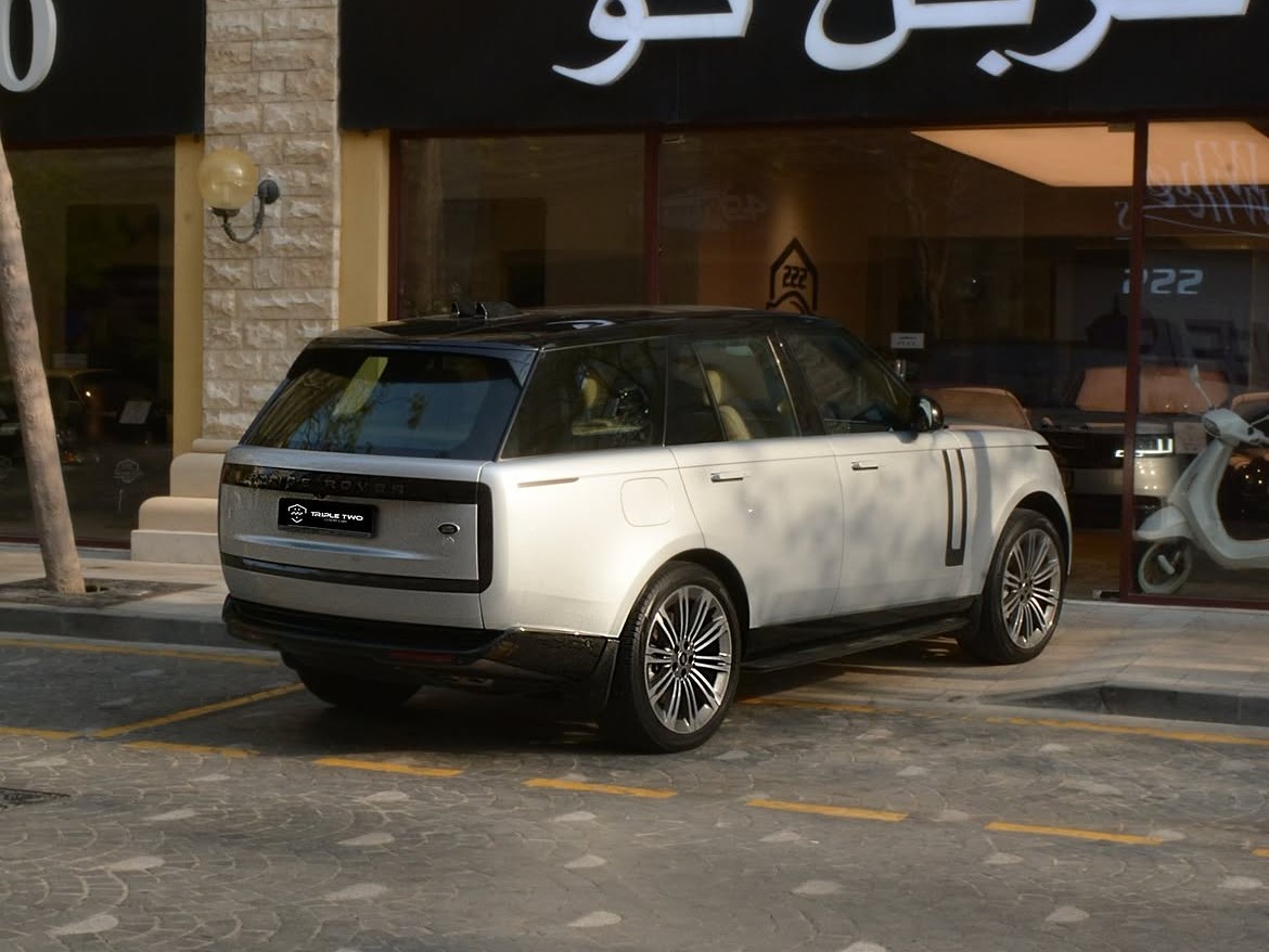 Land Rover Range Rover Vogue HSE 2023 - Image 4