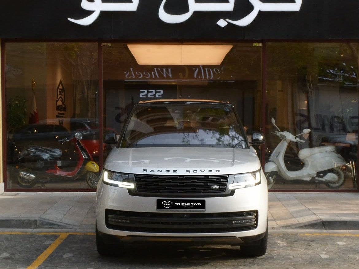 Land Rover Range Rover Vogue HSE 2023 - Image 2