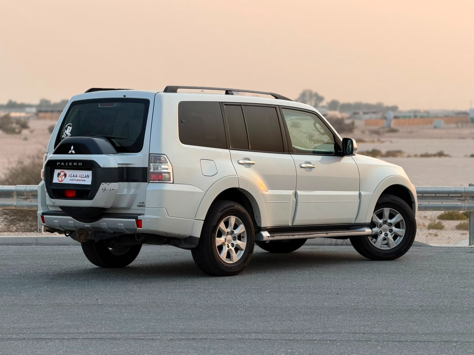 Mitsubishi Pajero 3.5 2017 - Image 3