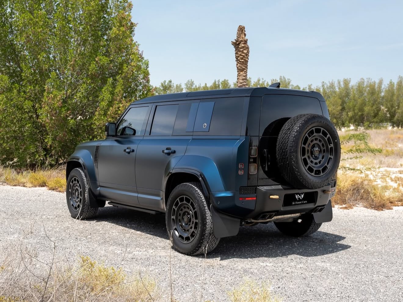 Land Rover Defender OCTA 2026 - Image 4