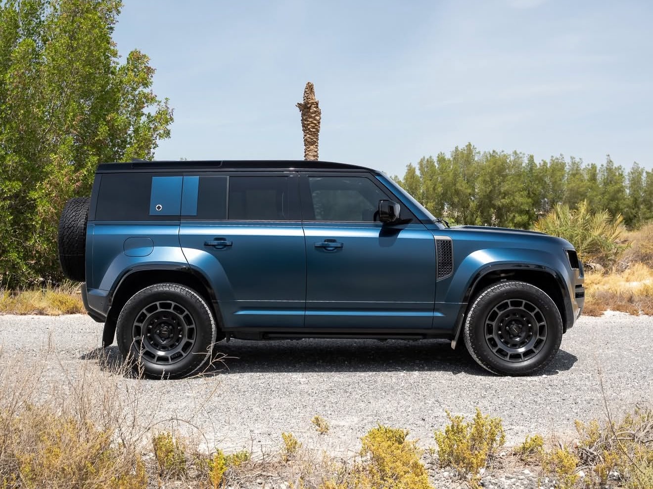 Land Rover Defender OCTA 2026 - Image 3