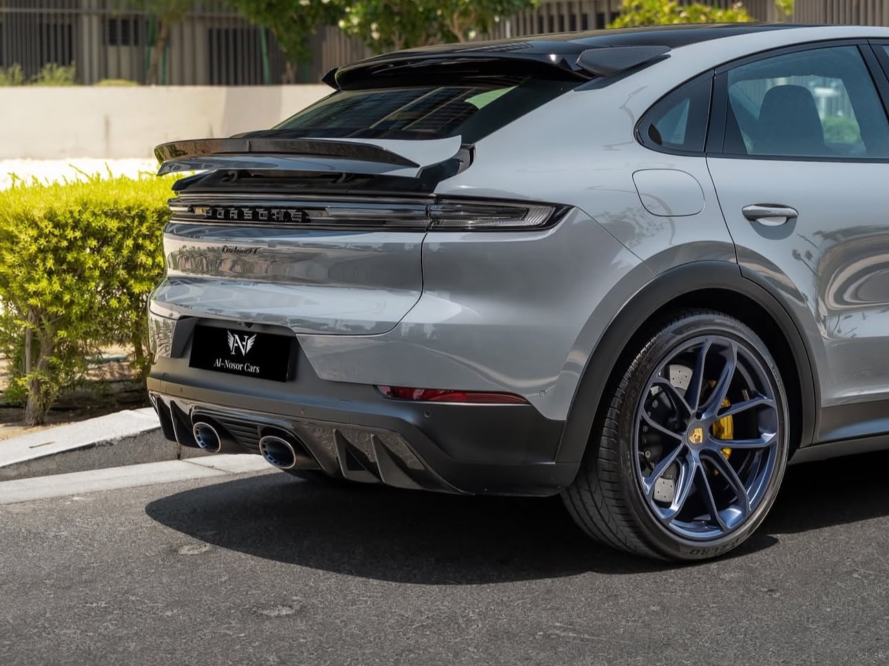 Porsche Cayenne Turbo  2024 - Image 2