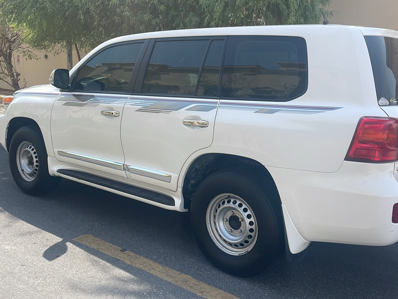 Toyota Land Cruiser GXR v8 2014 - Image 4