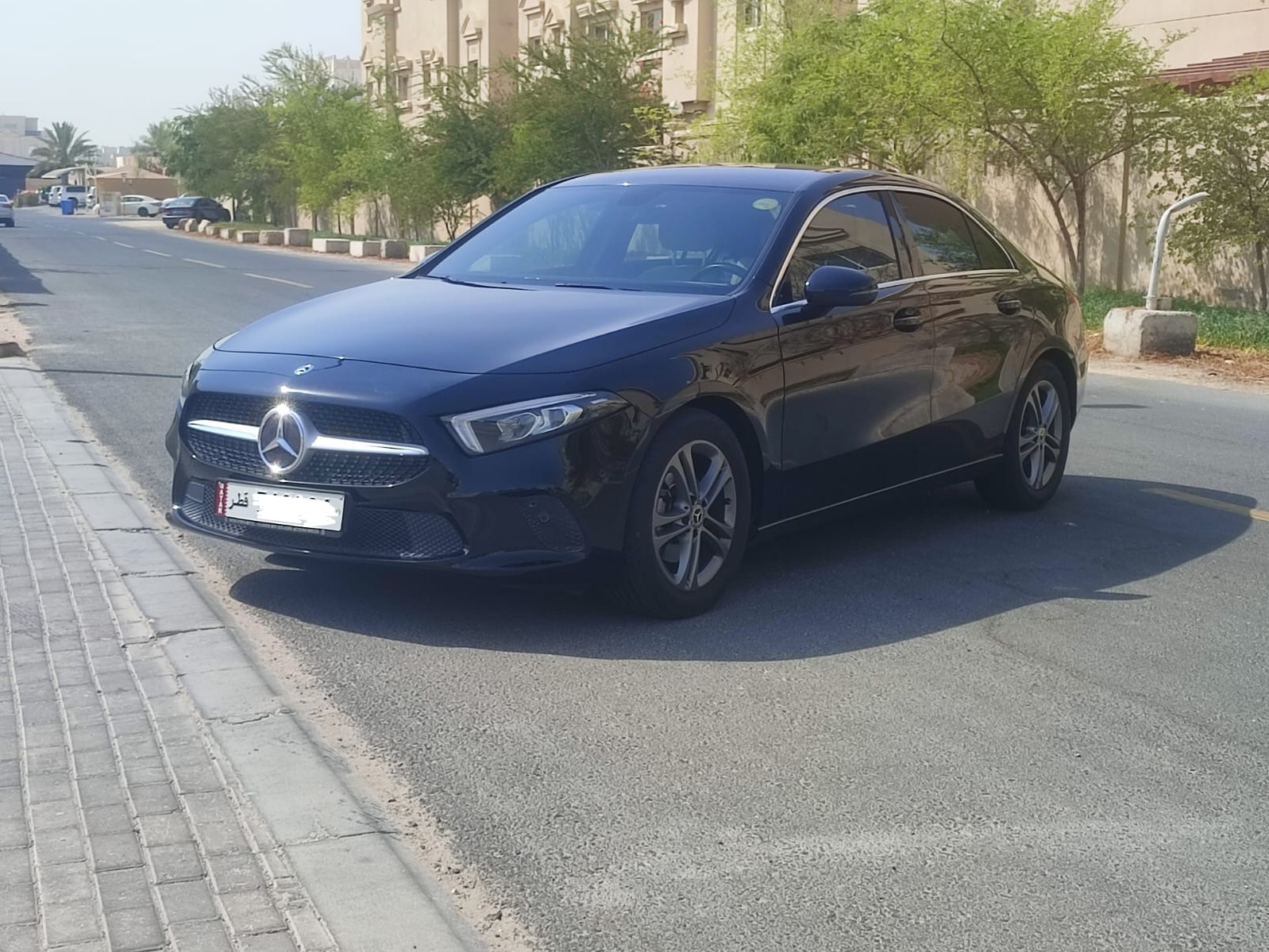 Mercedes-Benz E-Class Sedan 200 2019 - Image 2