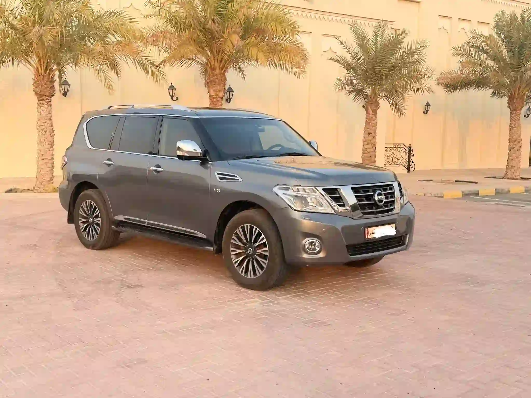 نيسان باترول بلاتنيوم 2016