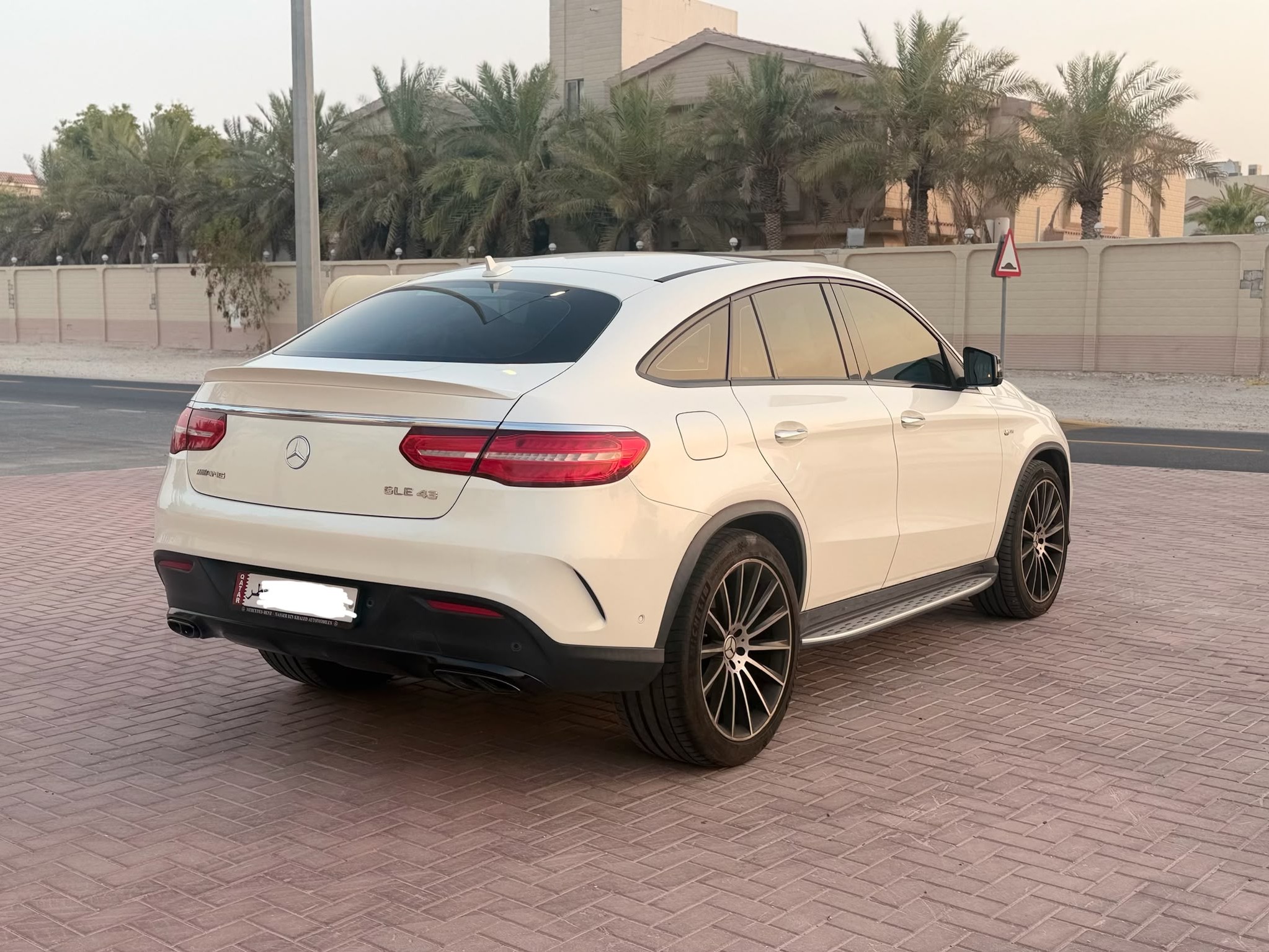 Mercedes-Benz GLE  43 AMG 2019 - Image 4