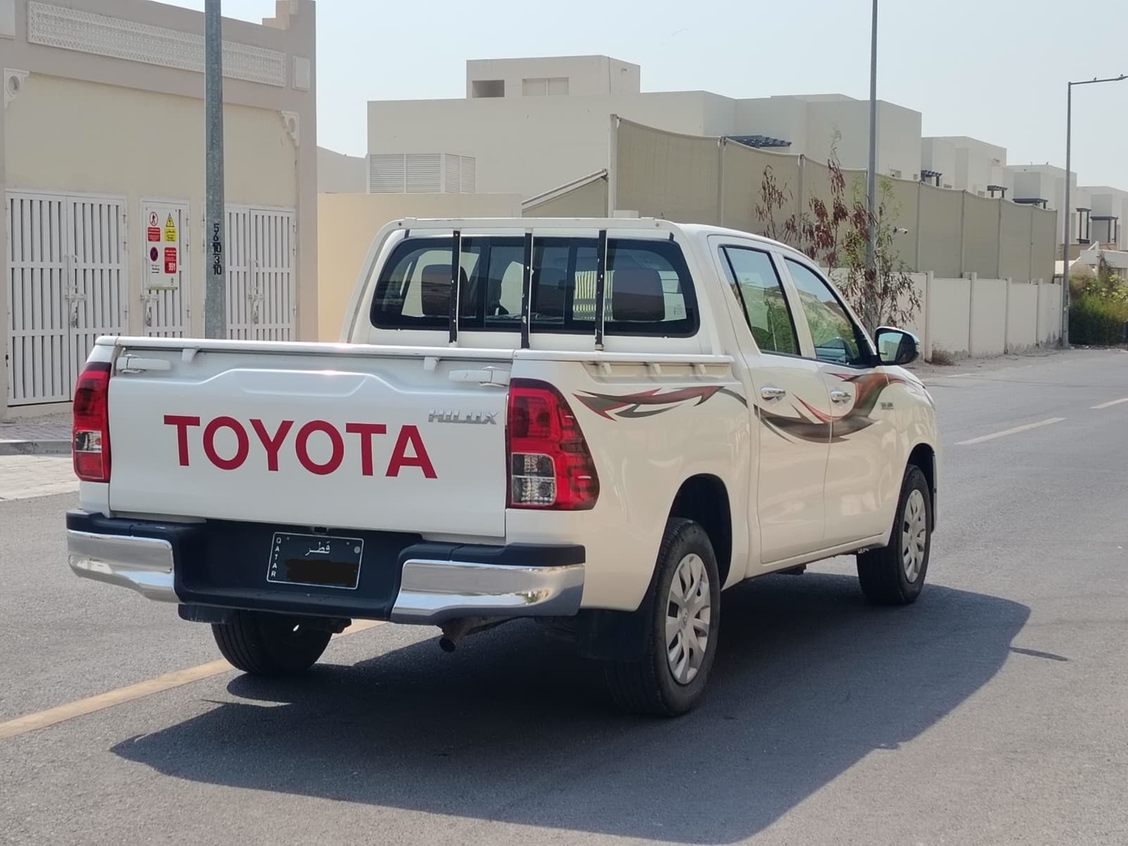 Toyota Hilux 2023 - Image 4