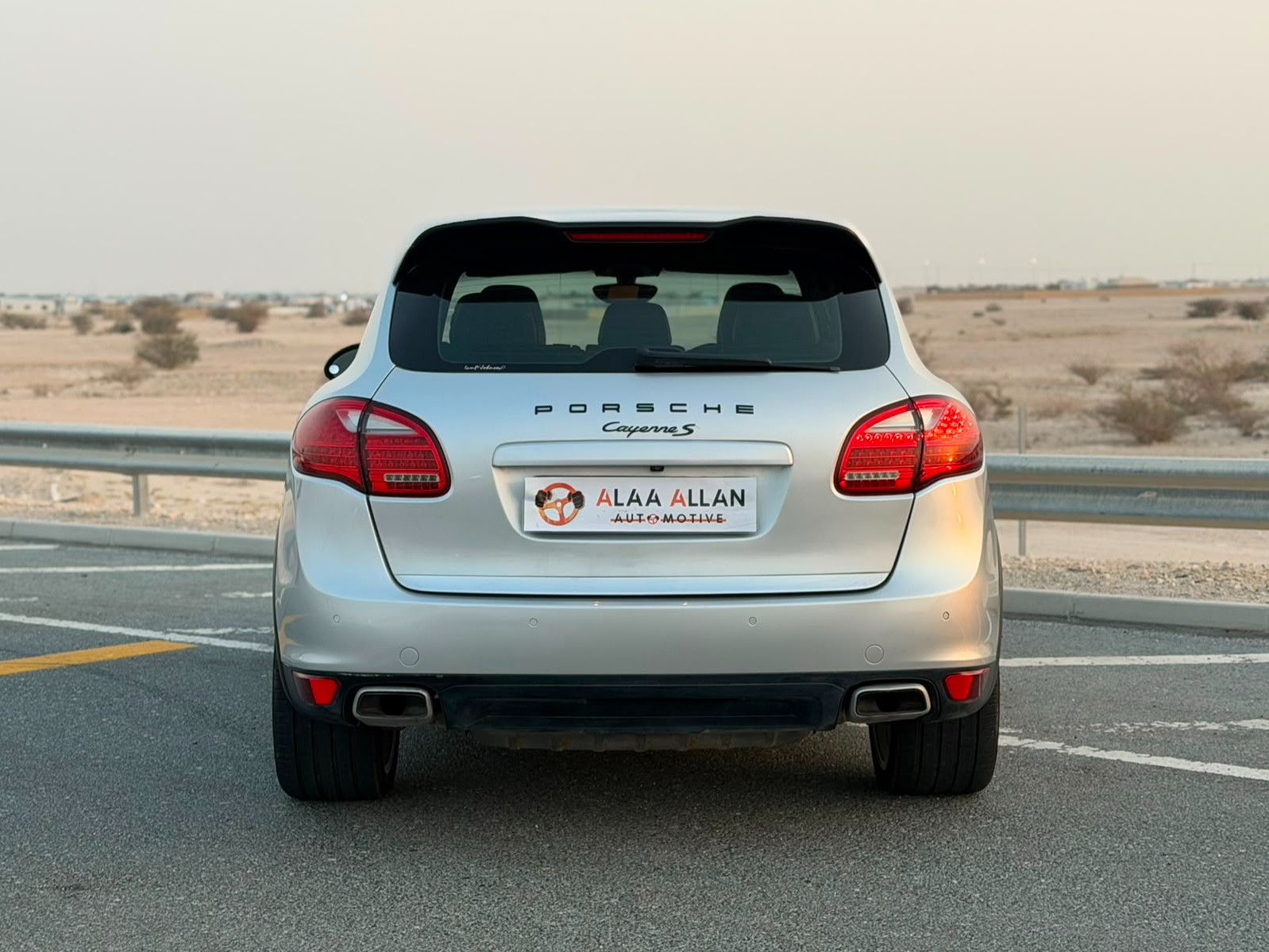 Porsche Cayenne S  2011 - Image 3