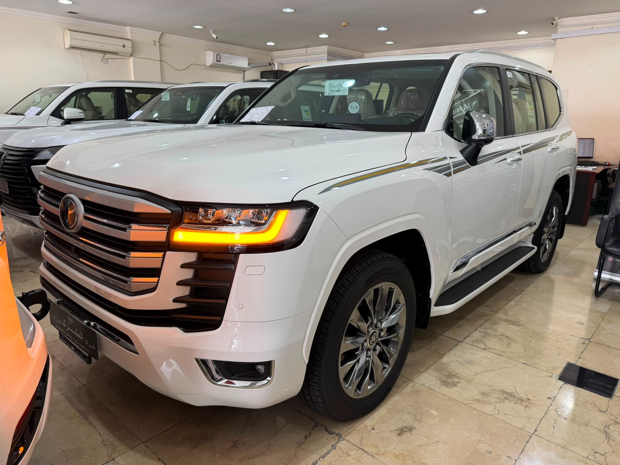 Toyota Land Cruiser VXR Twin Turbo 2024 - Image 2