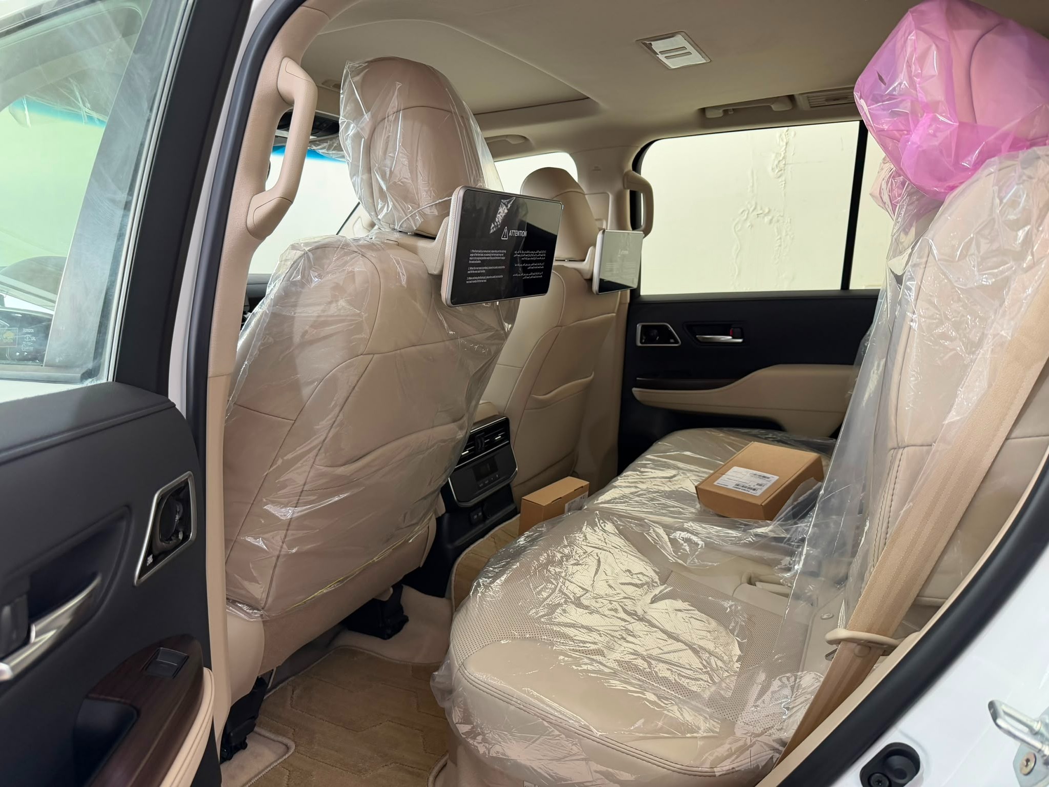Toyota Land Cruiser GXR Twin Turbo 2026 - Image 4