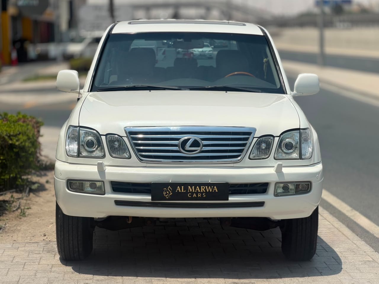 Lexus LX 470 2007 - Image 2