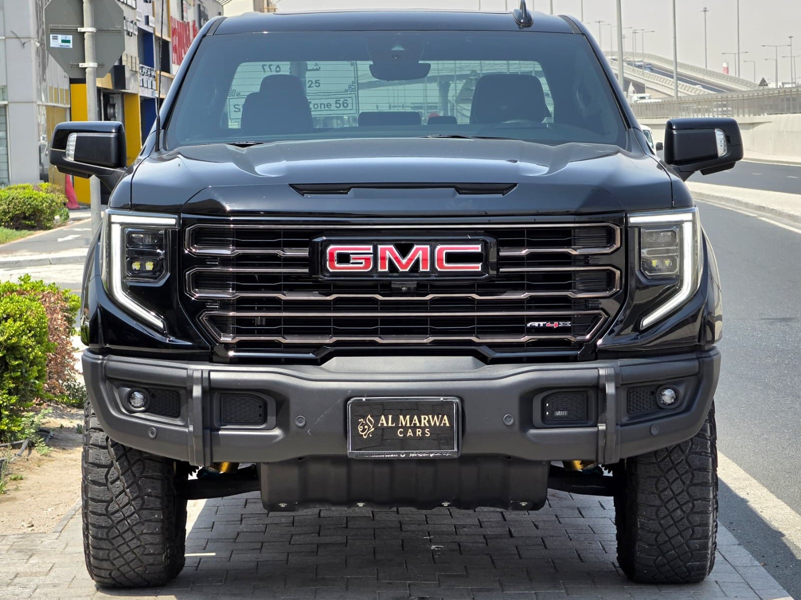 GMC Sierra AT4 X 2025 - Image 2