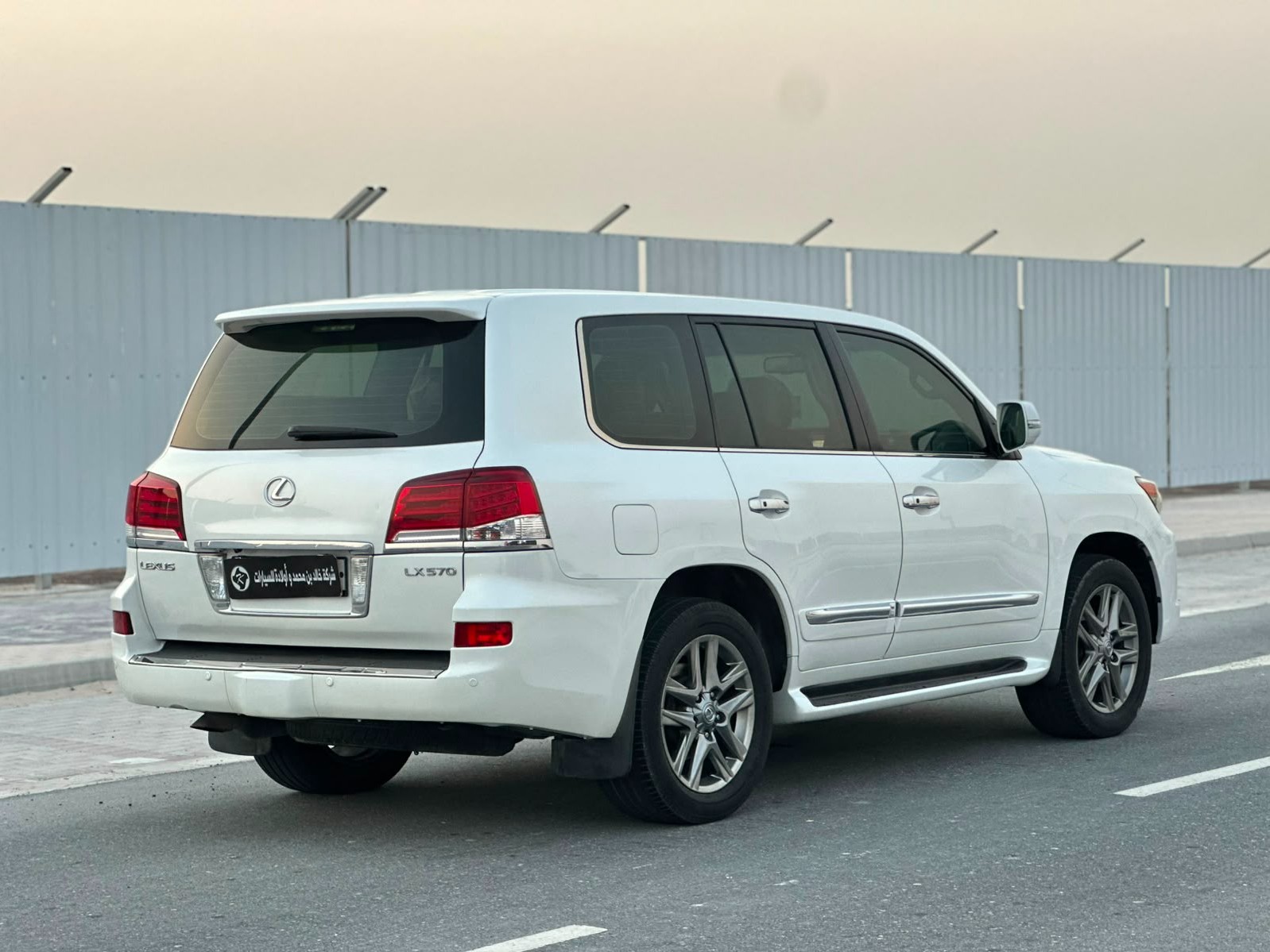 Lexus LX 570 2013 - Image 4