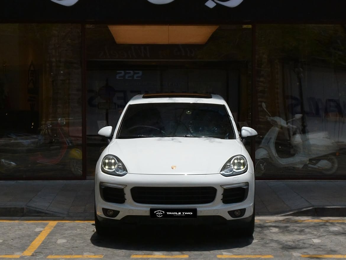 Porsche Cayenne S  2015 - Image 2