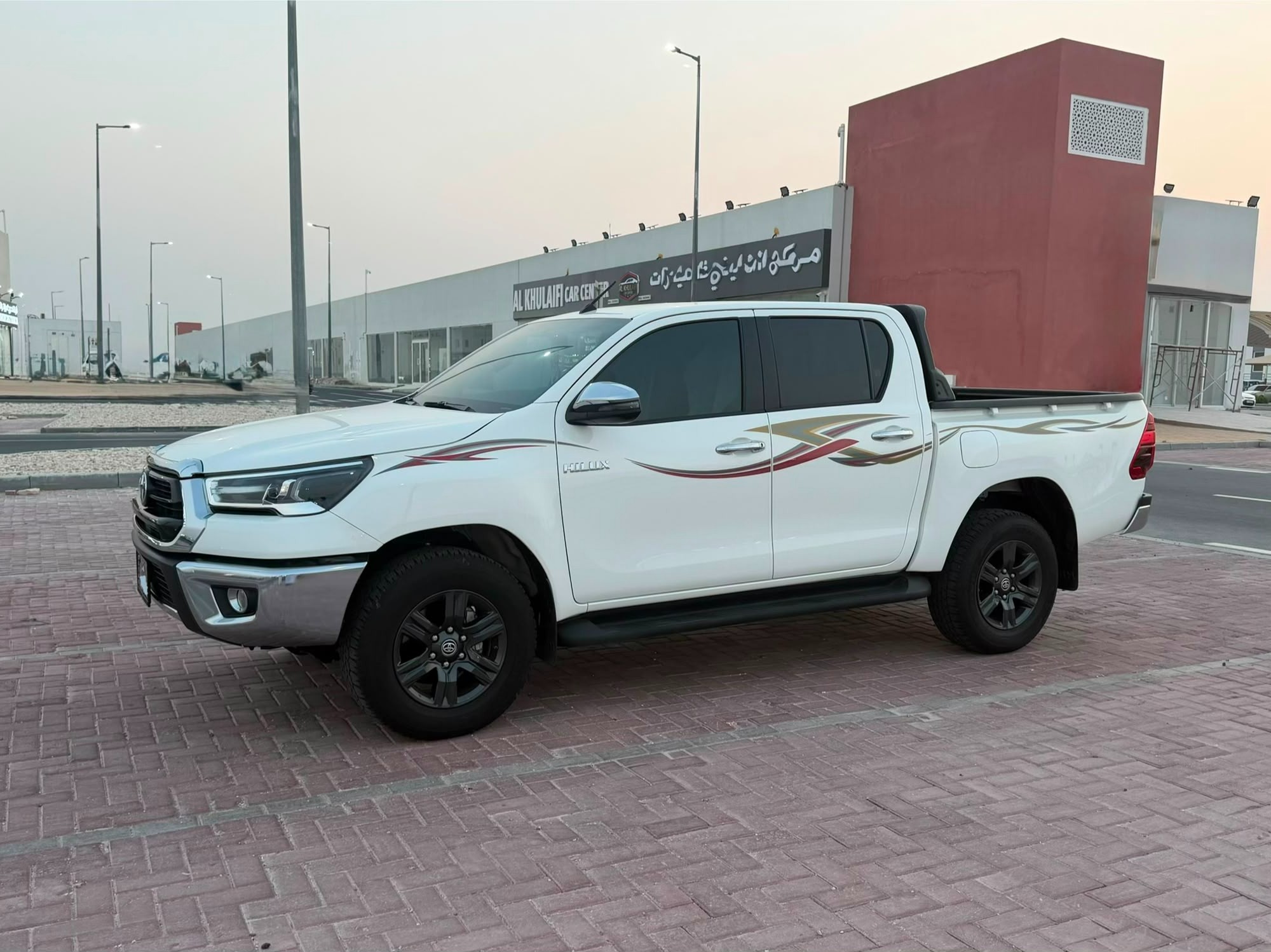 Toyota Hilux 4X4 2026 - Image 3
