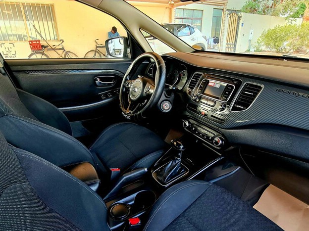 Kia Carens 2017 - Image 4