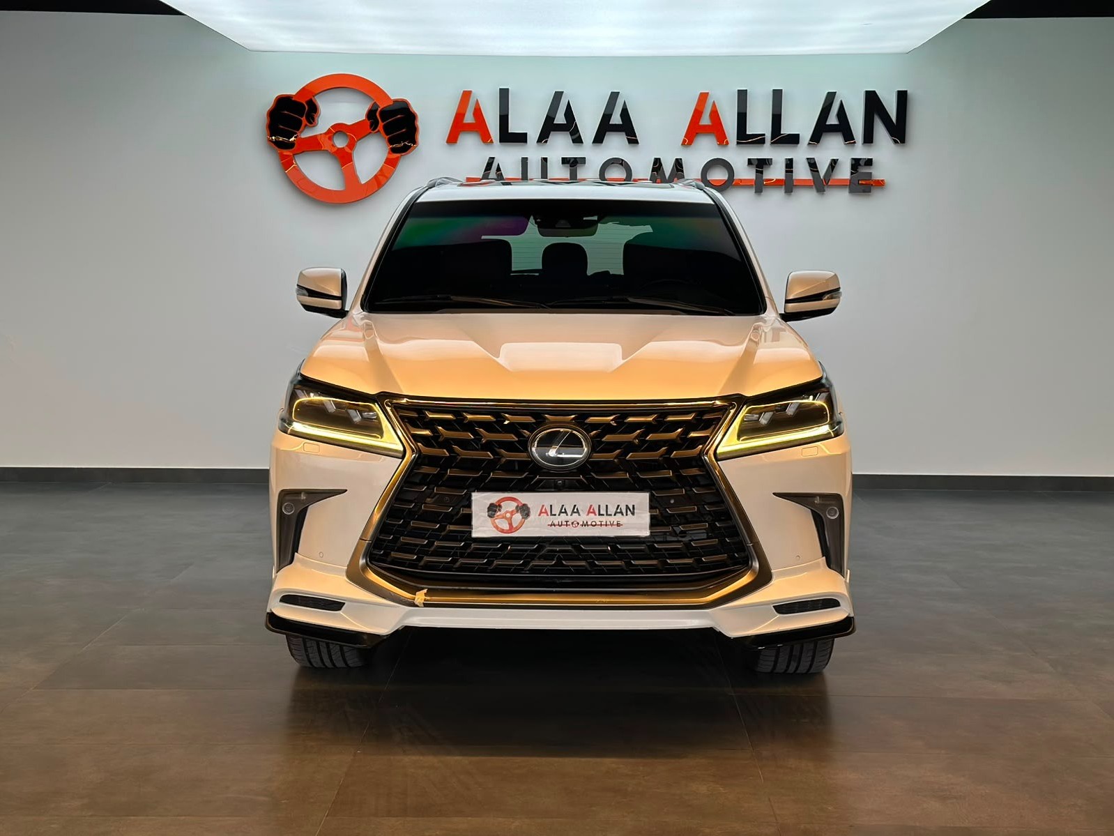 Lexus LX 570 S Black Edition 2019 - Image 2
