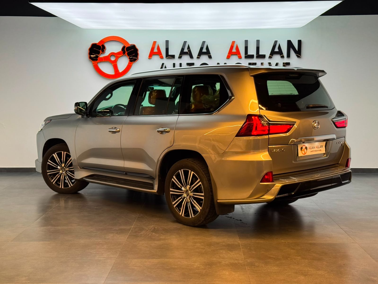 Lexus LX 570 S 2020 - Image 4