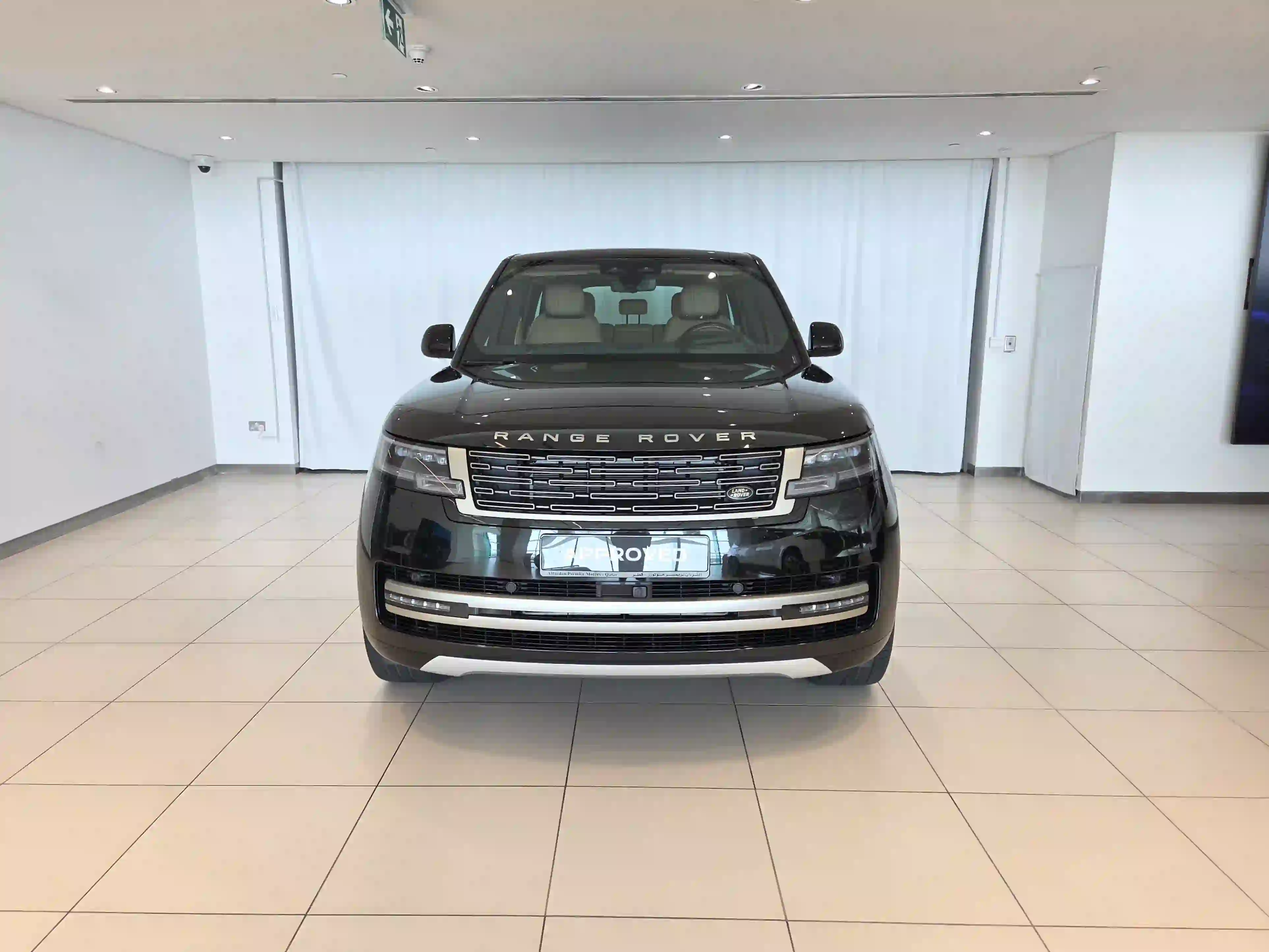 Land Rover Range Rover 4.4 V8 HSE 2024 - Image 4