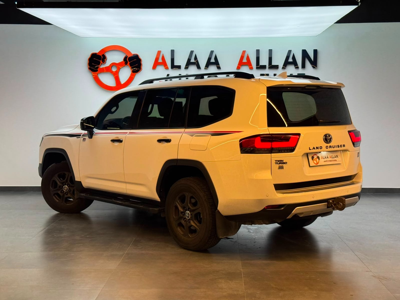 Toyota Land Cruiser GR TWIN TURBO 2023 - Image 3