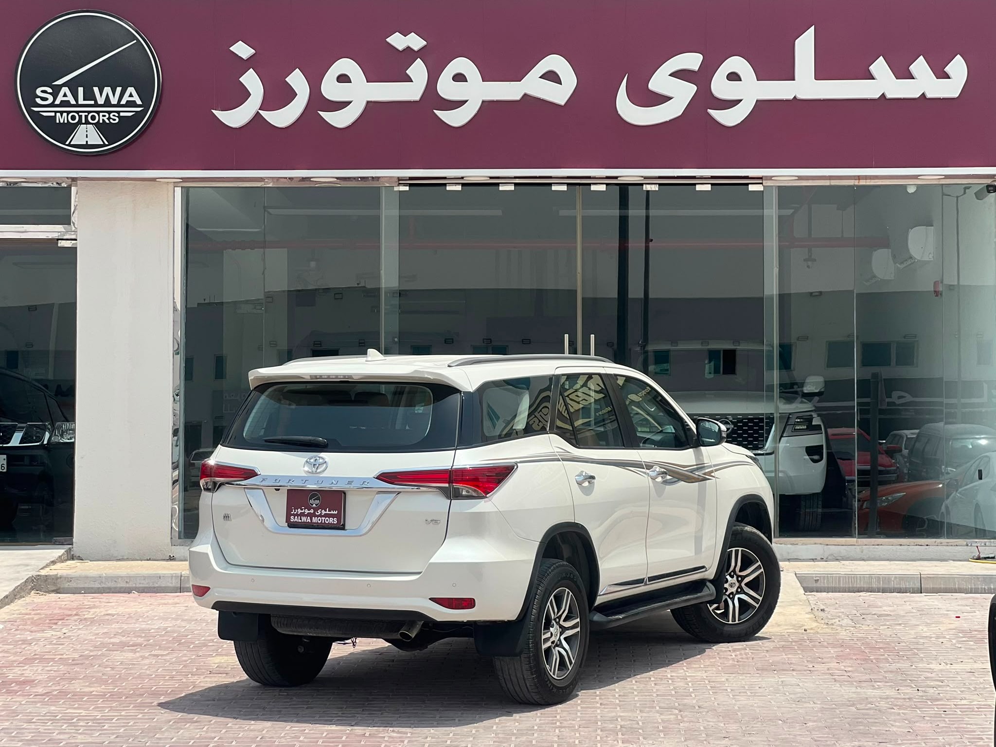 Toyota Fortuner V6 2021 - Image 2