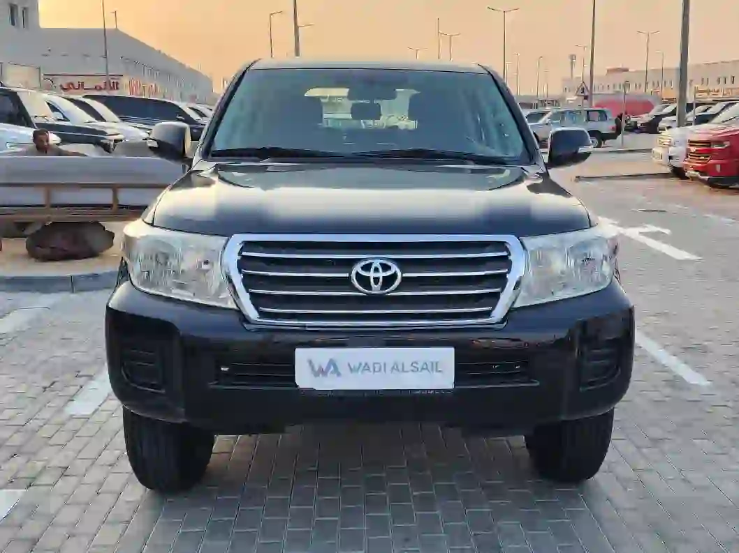 Toyota Land Cruiser G standard 2013 - Image 2