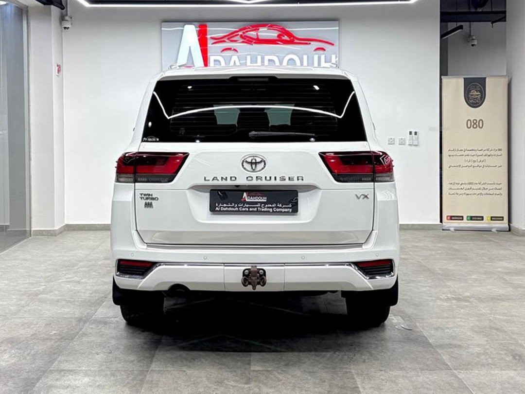 Toyota Land Cruiser VXR Twin Turbo 2022 - Image 4