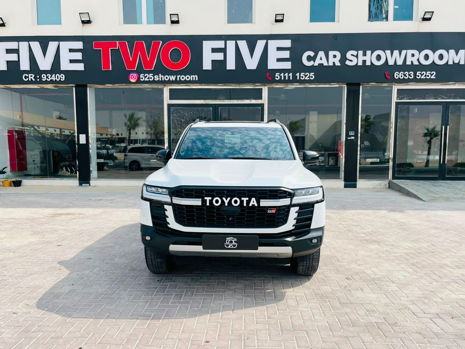 Toyota Land Cruiser GR TWIN TURBO 2023 - Image 2