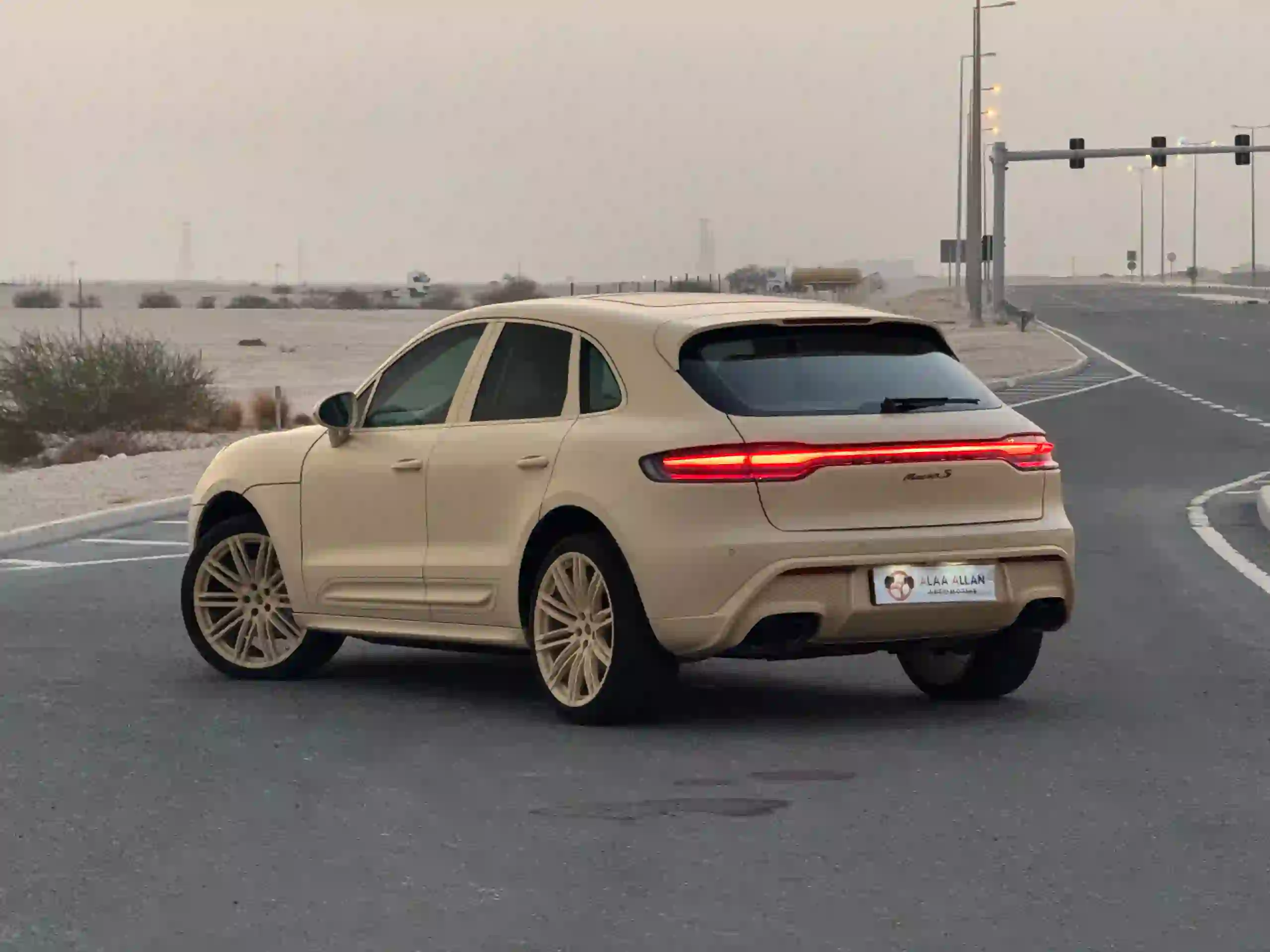 Porsche macan S  2015 - Image 3