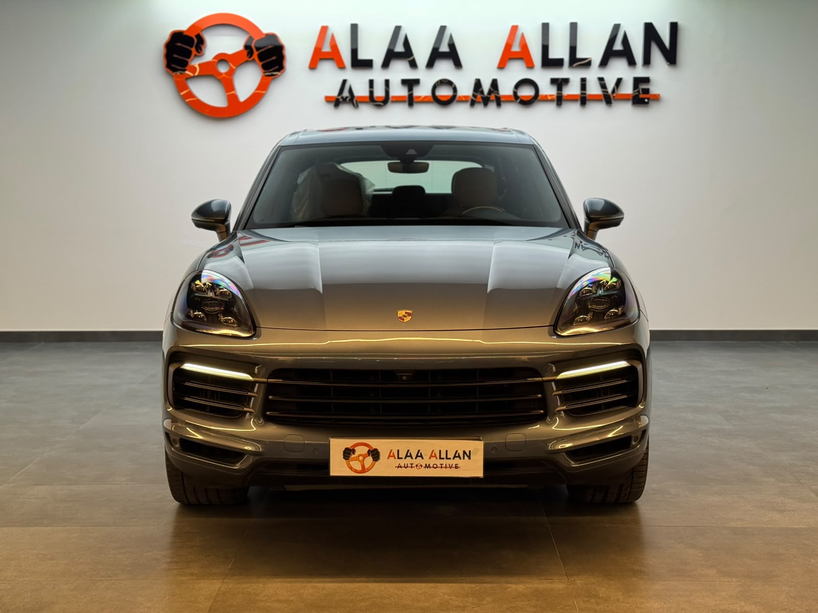 Porsche Cayenne S  2018 - Image 2