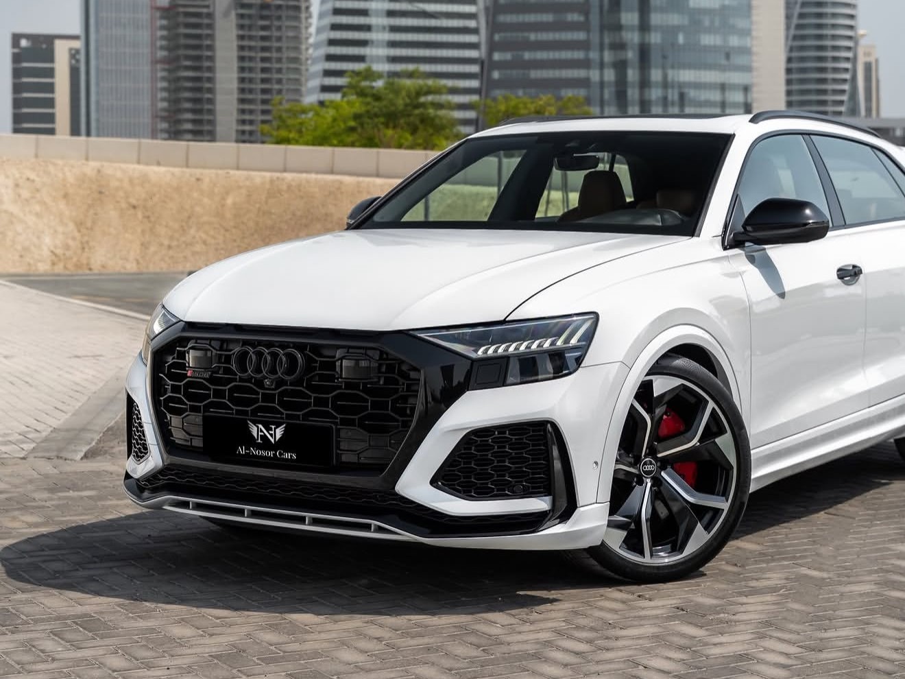 Audi RSQ 8 2023 - Image 2