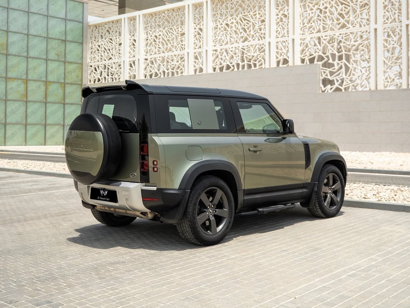 Land Rover Defender 90 HSE 2022 - Image 3