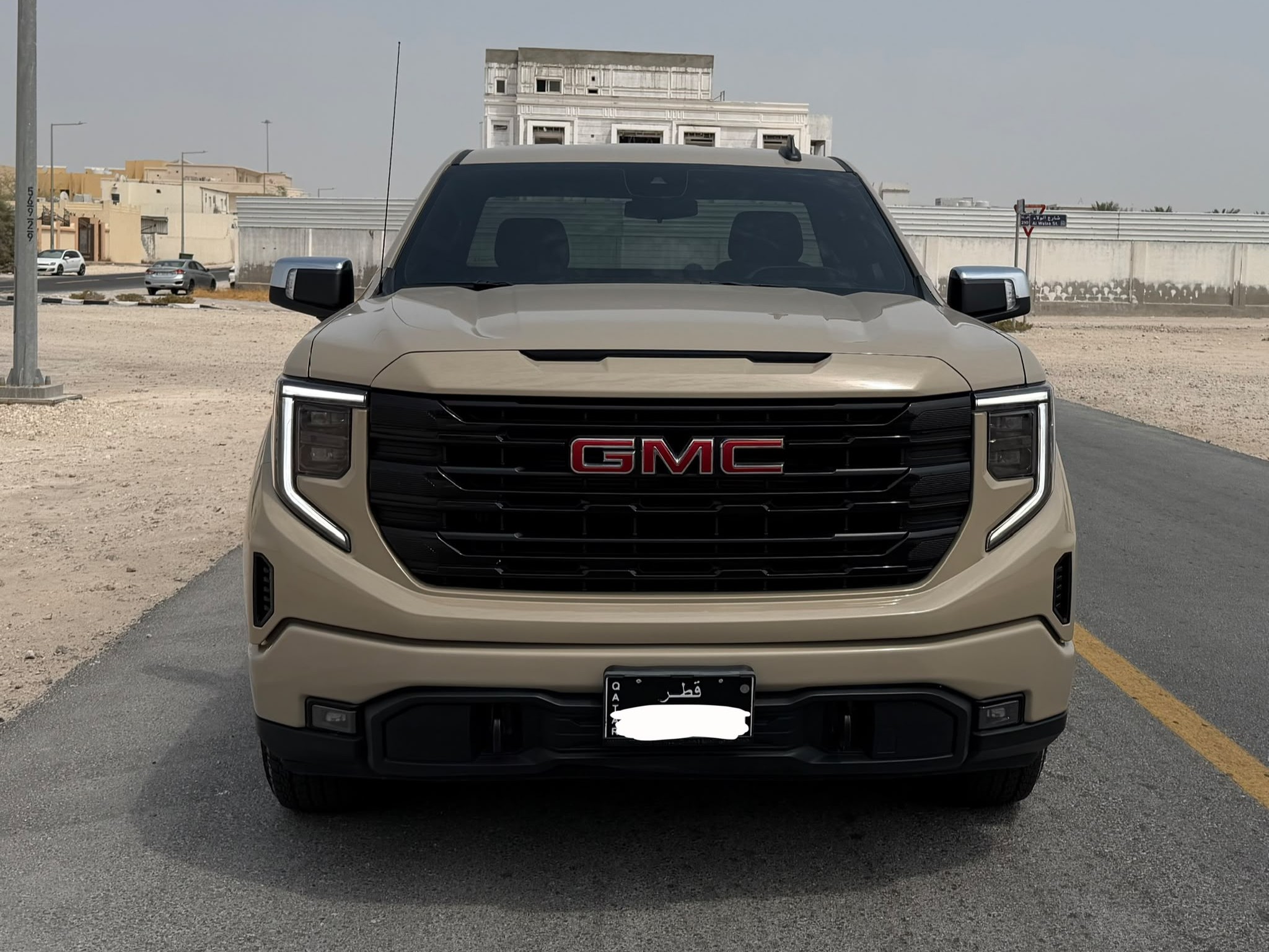 GMC Sierra Elevation  2023 - Image 2