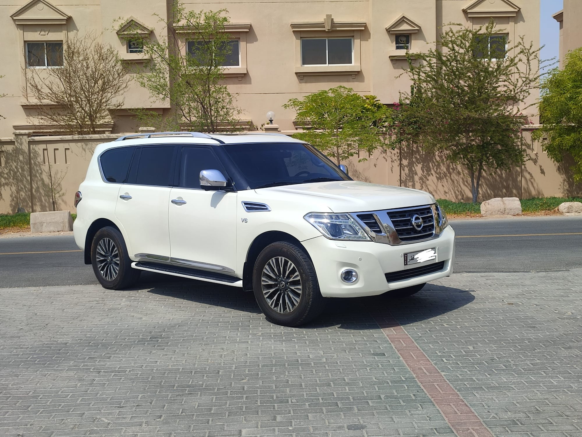 Nissan Patrol  Platinum 2014