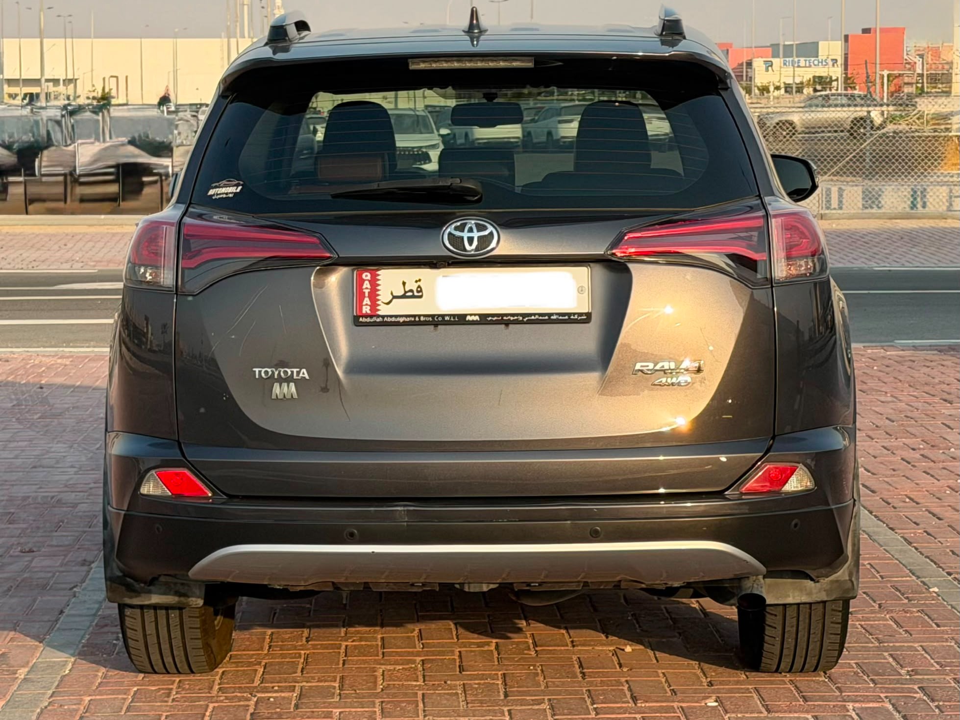 Toyota RAV4 2018 - Image 4