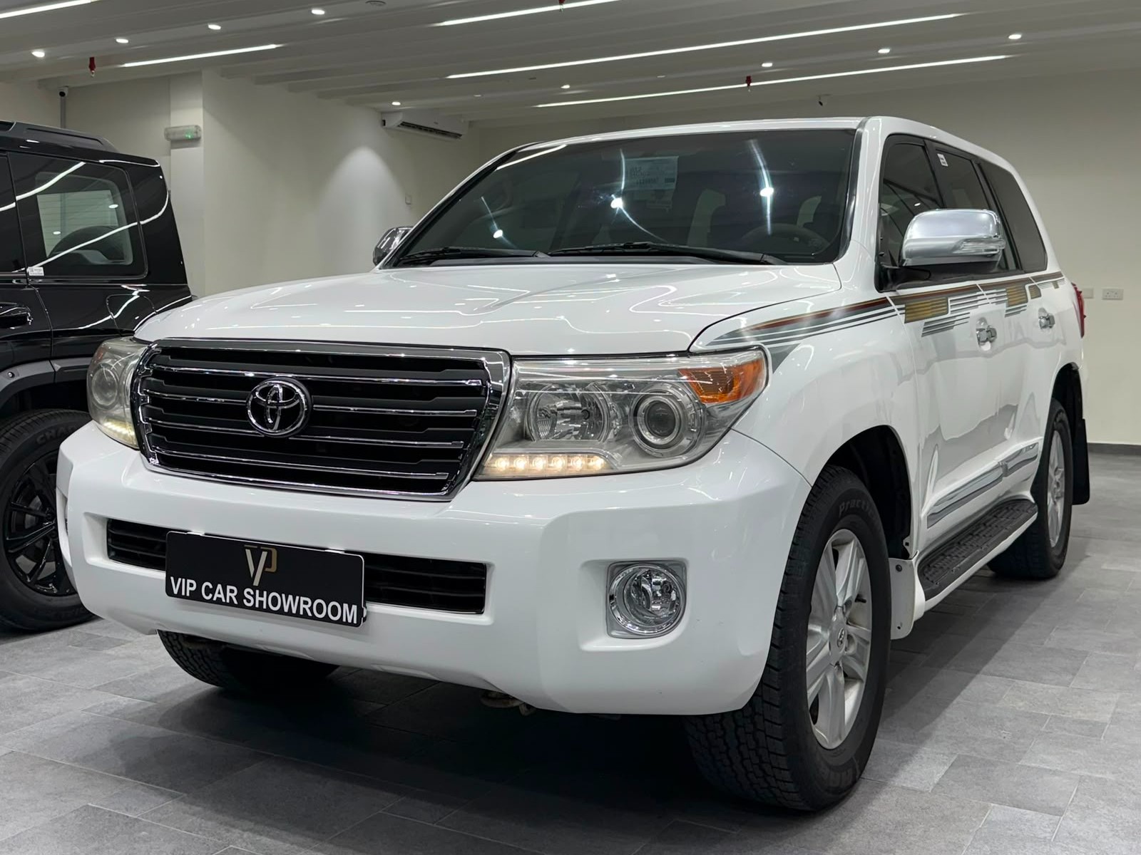 Toyota Land Cruiser GXR v8 2014 - Image 3