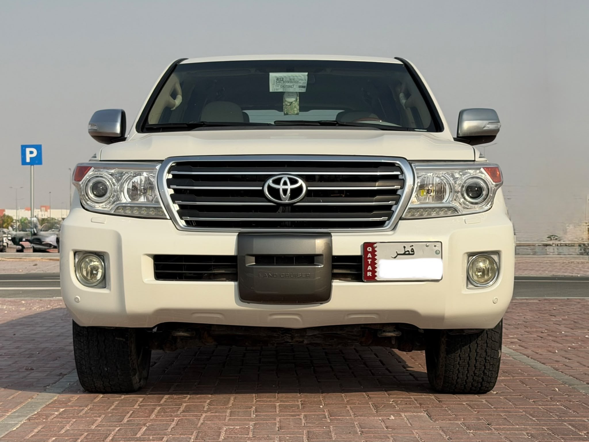 Toyota Land Cruiser GXR v8 2014 - Image 2
