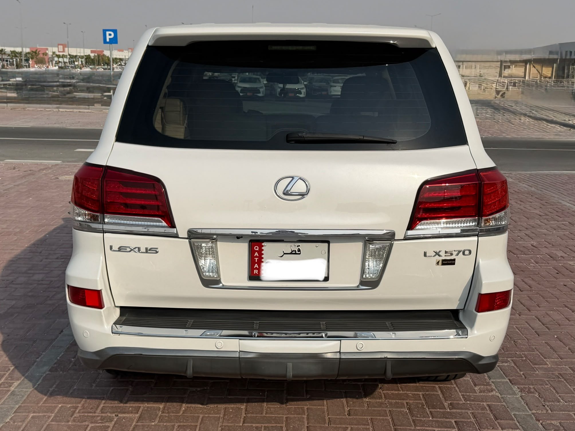 Lexus LX 570 2009 - Image 4
