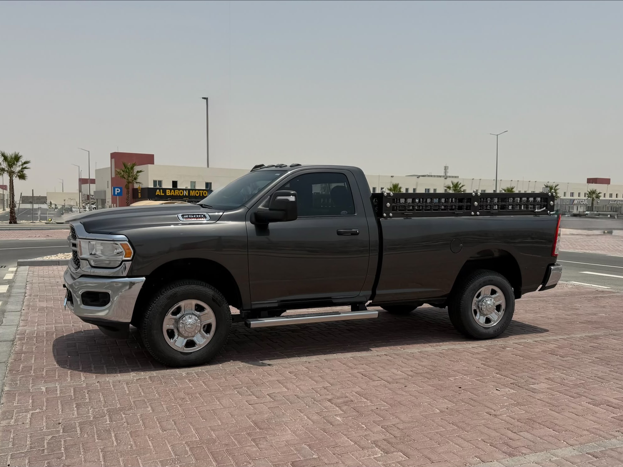Dodge pickup.. 2024 - Image 3