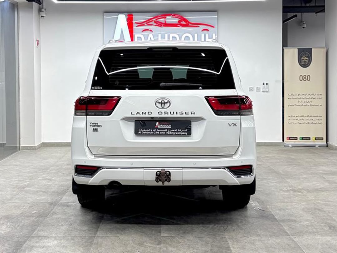 Toyota Land Cruiser VXR Twin Turbo 2022 - Image 4