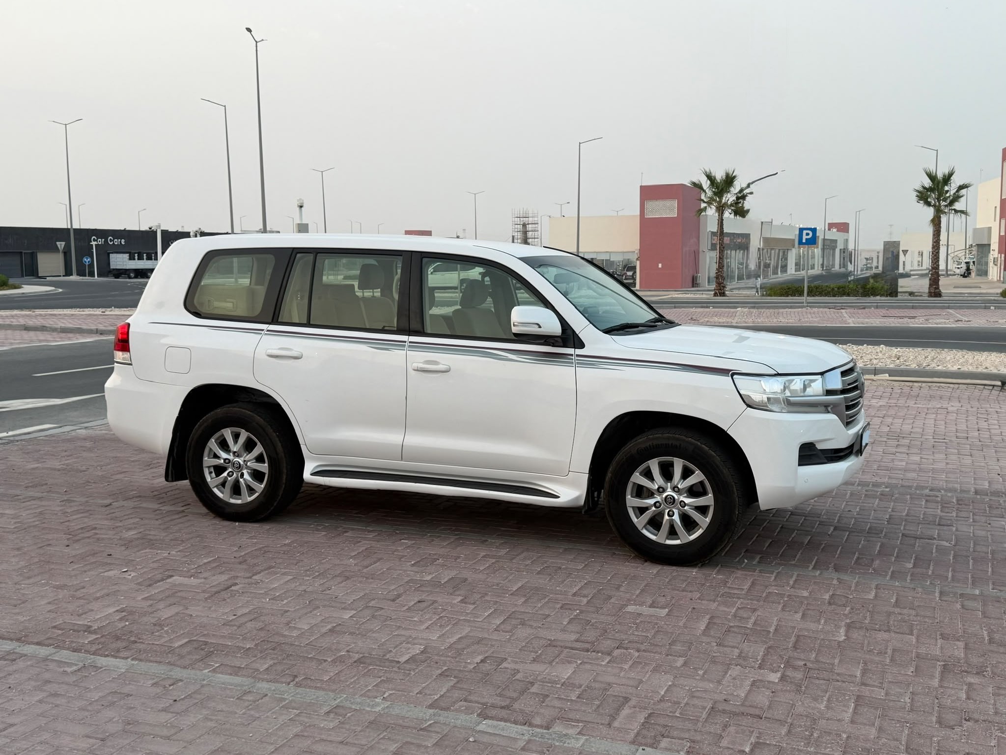 Toyota Land Cruiser GXR v6 2020