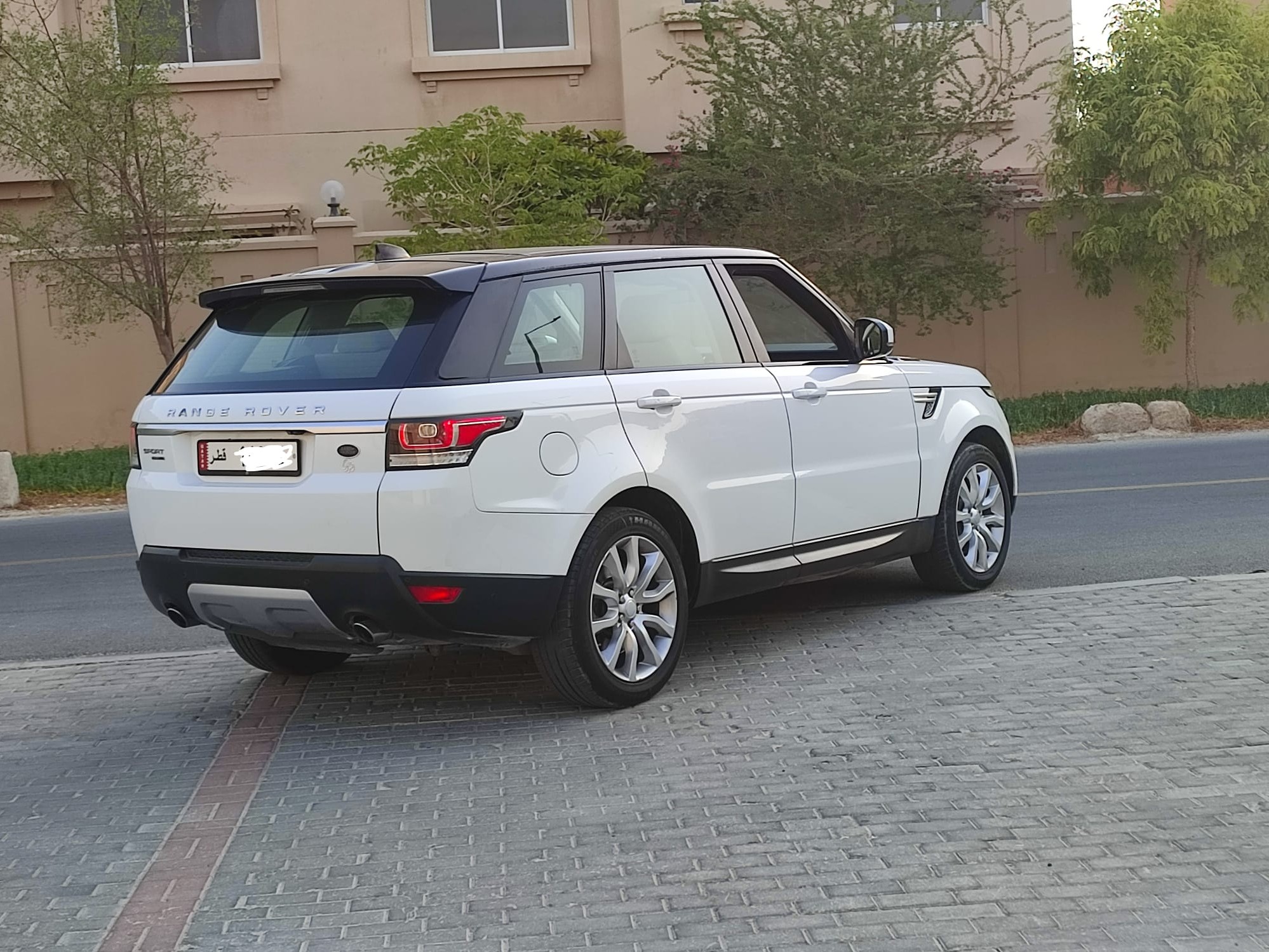 Land Rover Range Rover HSE 2017 - Image 4
