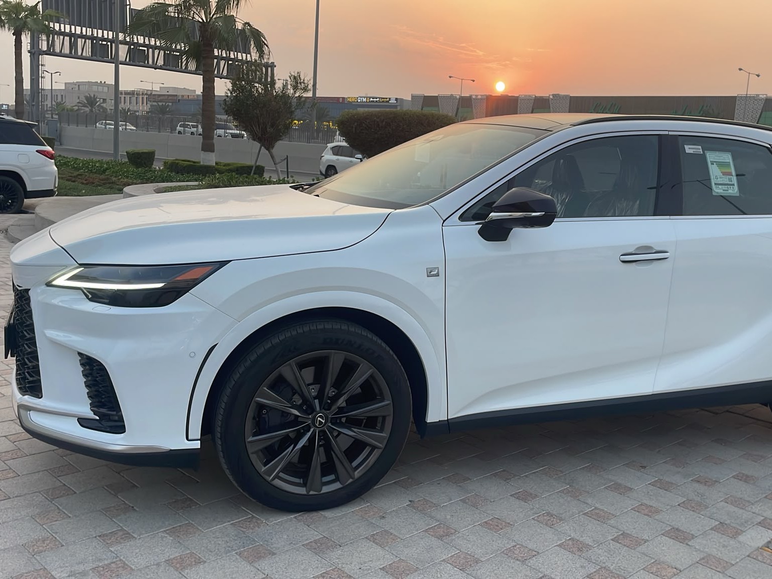 Lexus RX 350 F-Sport 2025 - Image 3