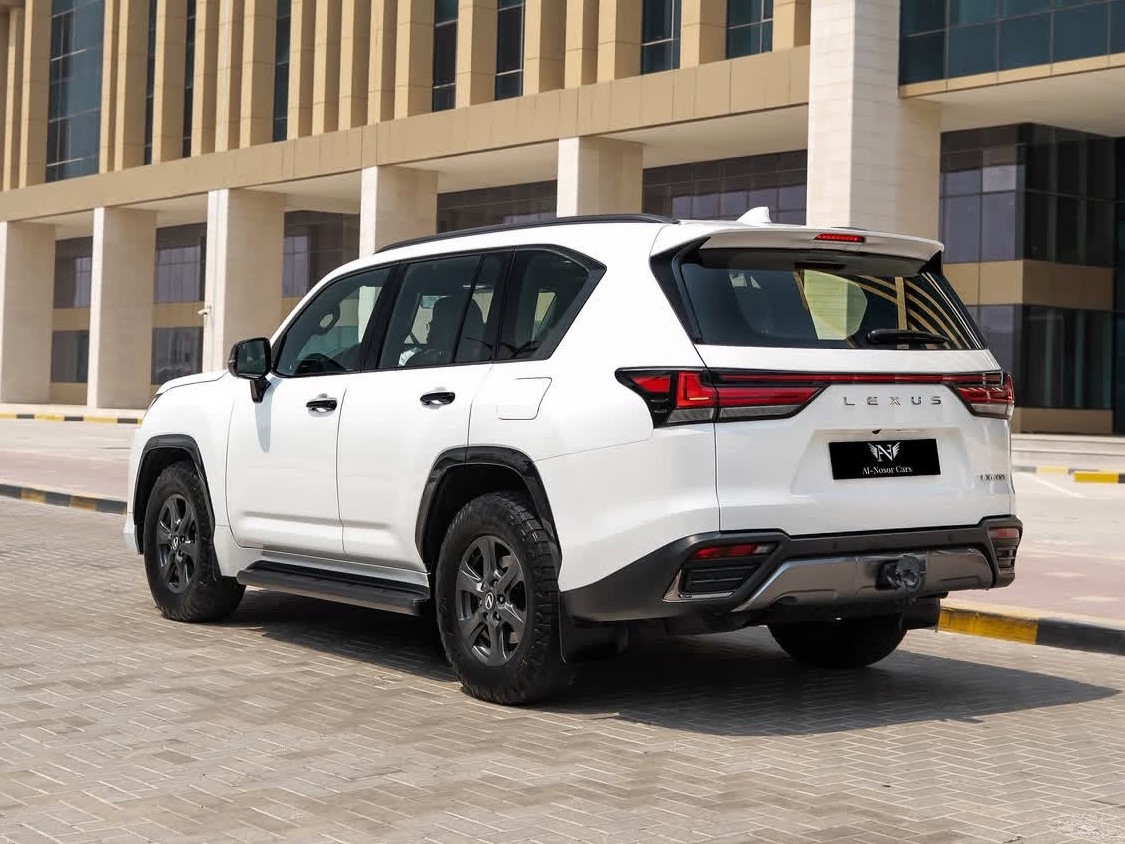Lexus LX 600 OVERTRAIL 2025 - Image 4
