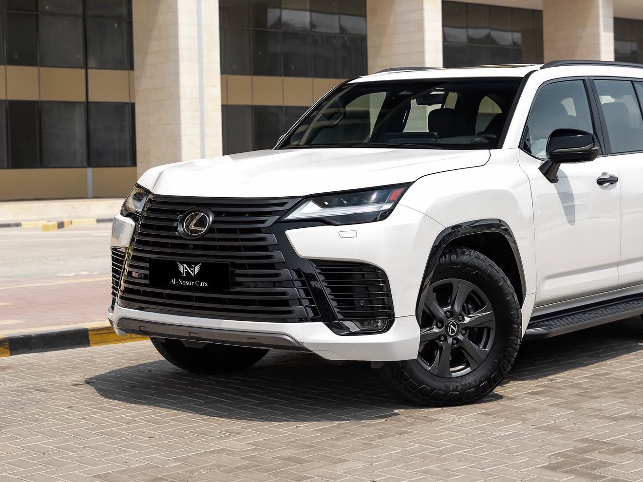 Lexus LX 600 OVERTRAIL 2025 - Image 3