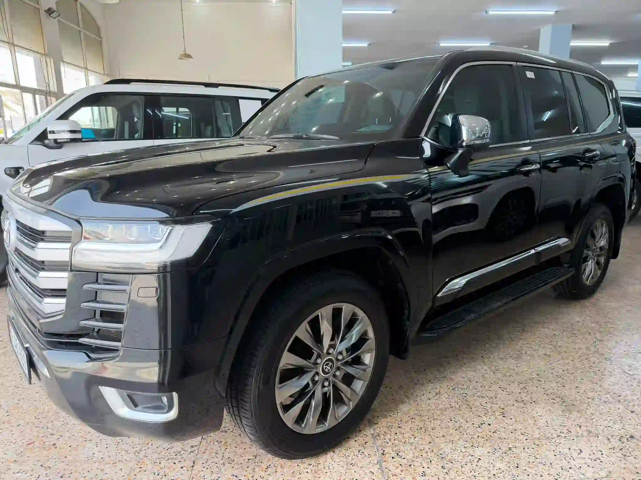 Toyota Land Cruiser VXR Twin Turbo 2023 - Image 3