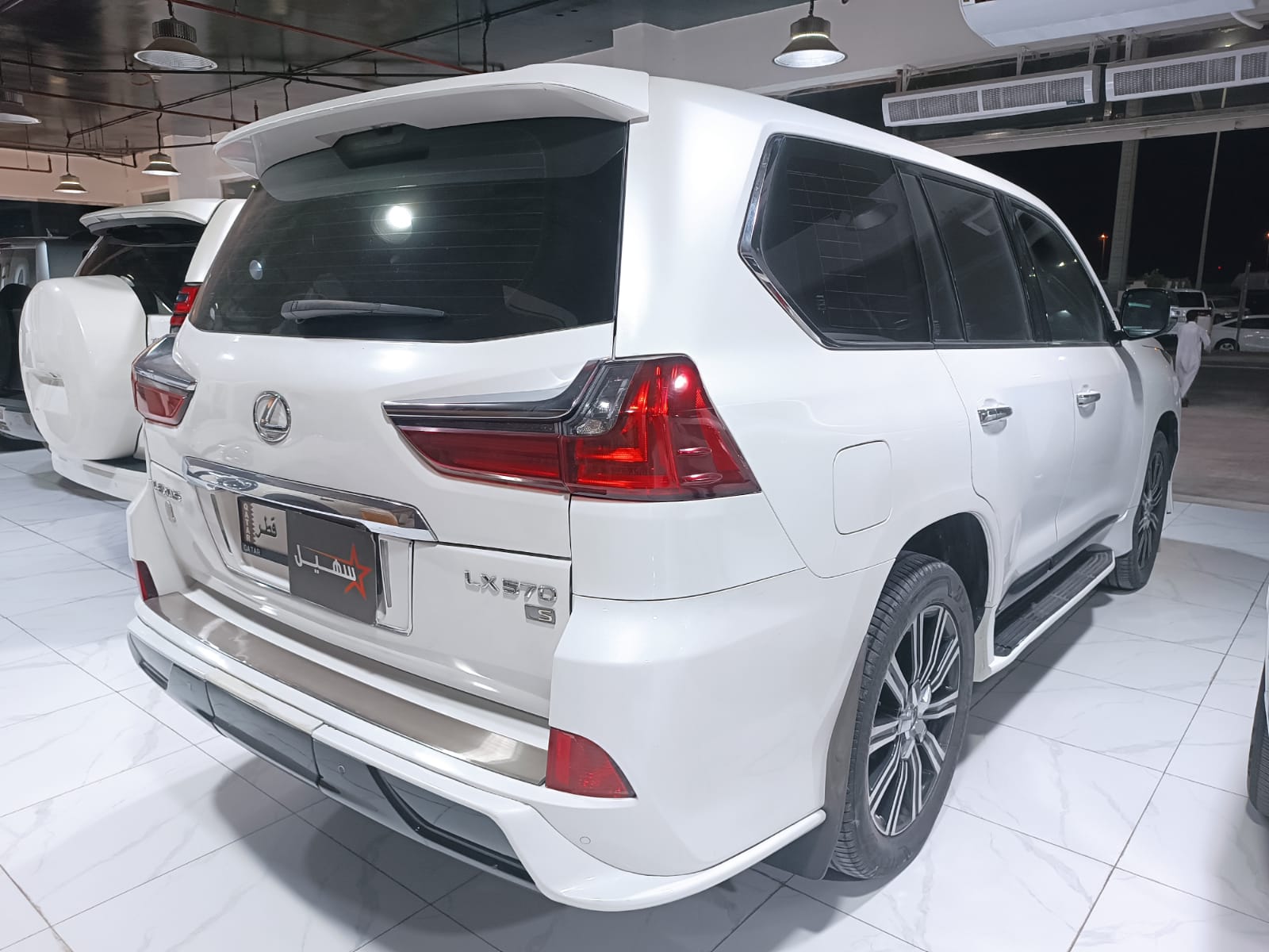 Lexus LX 570 2017 - Image 4